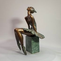 Sculpture, Ballerina on a cube, Alex Radionov